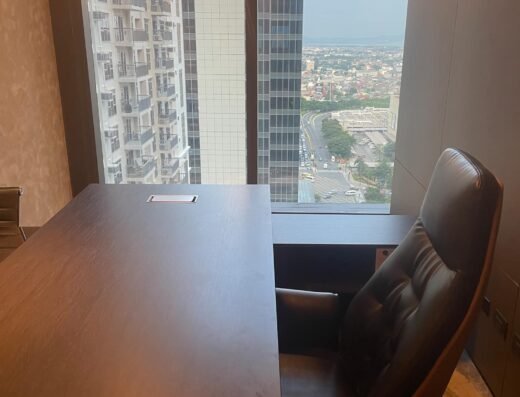 Small Elegant Meeting Room in BGC